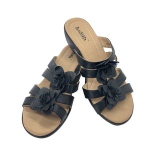 Judith "TONY" Black Strappy Wedge Sandals Size 8M
